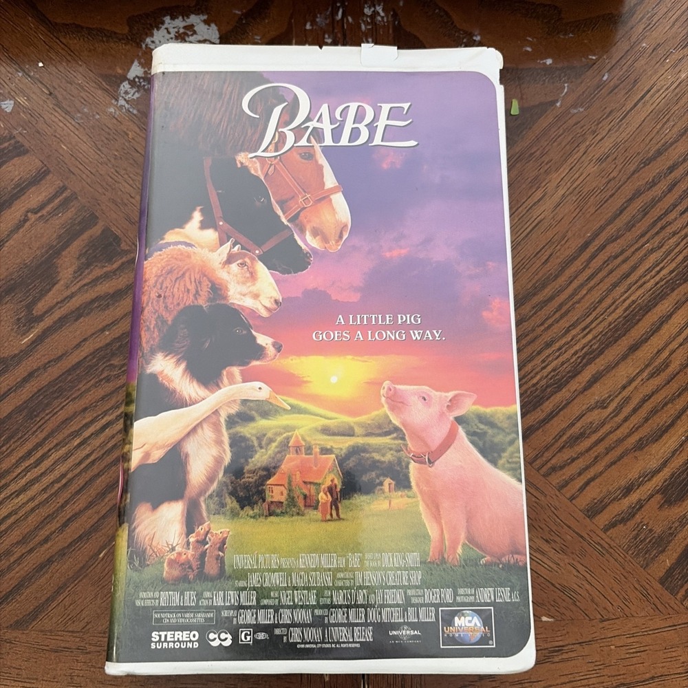 Babe Universal Clamshell VHS Tape
